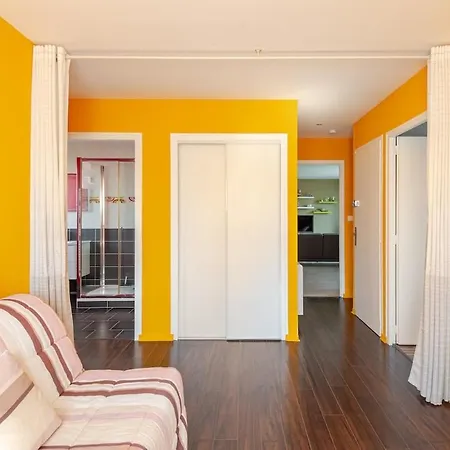 Appartement Appartement Spacieux Et Lumineux Avec Garage *