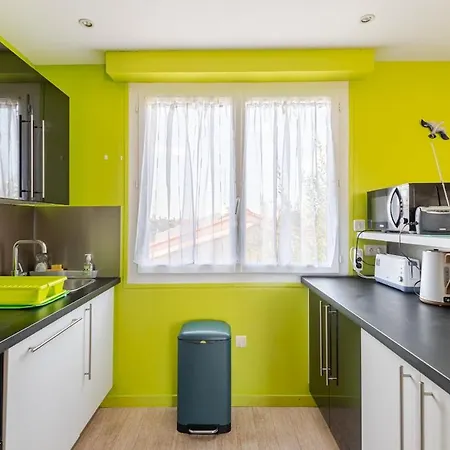 Appartement Spacieux Et Lumineux Avec Garage